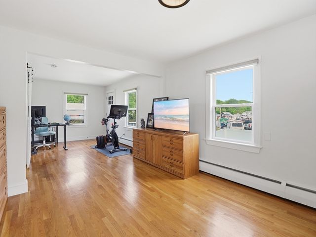 625 Turnpike St, North Andover, MA 01845