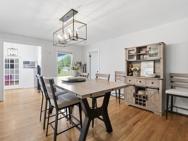 625 Turnpike St, North Andover, MA 01845