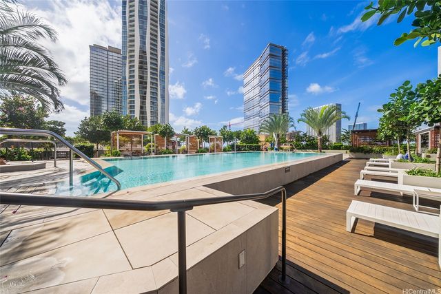 987 Queen Street 621, Honolulu, HI 96813