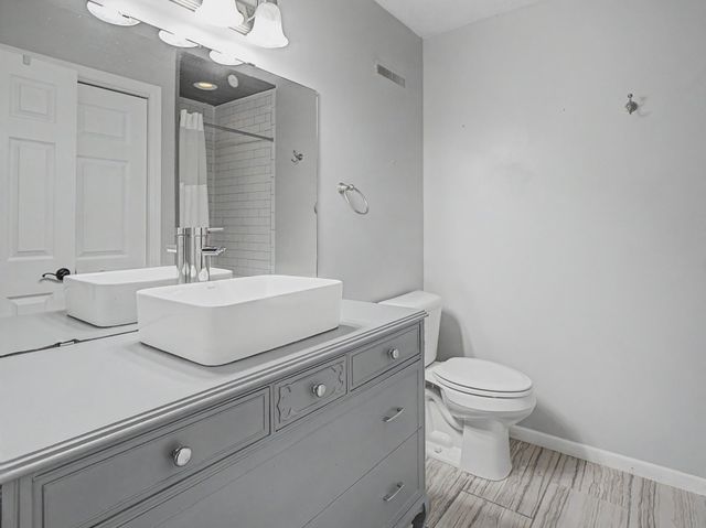 2638 Westview Lane NW, Rochester, MN 55901