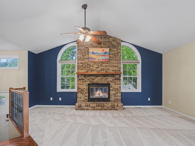 2638 Westview Lane NW, Rochester, MN 55901