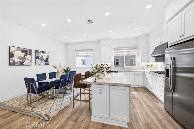 132 Abacus, Irvine, CA 92618