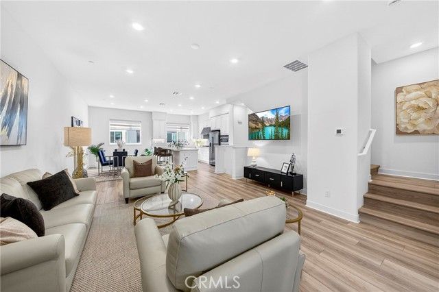 132 Abacus, Irvine, CA 92618