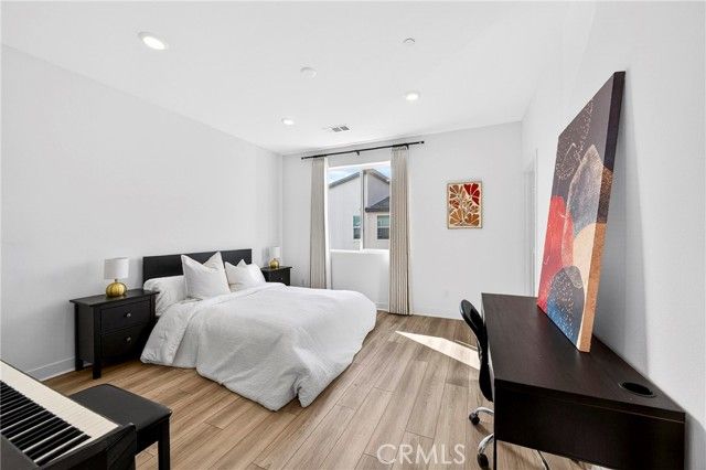 132 Abacus, Irvine, CA 92618