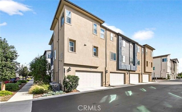 132 Abacus, Irvine, CA 92618