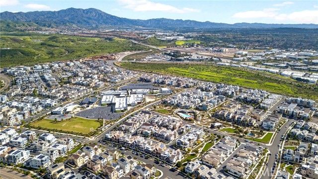 132 Abacus, Irvine, CA 92618