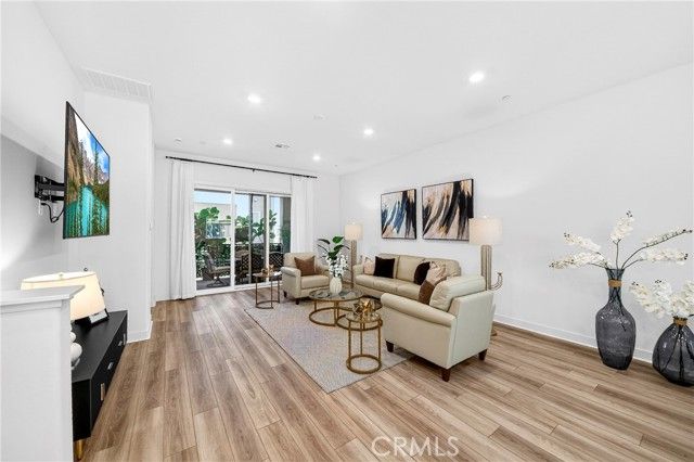 132 Abacus, Irvine, CA 92618