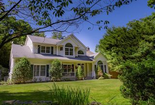 1251 A North Country Road, Stony Brook, NY 11790