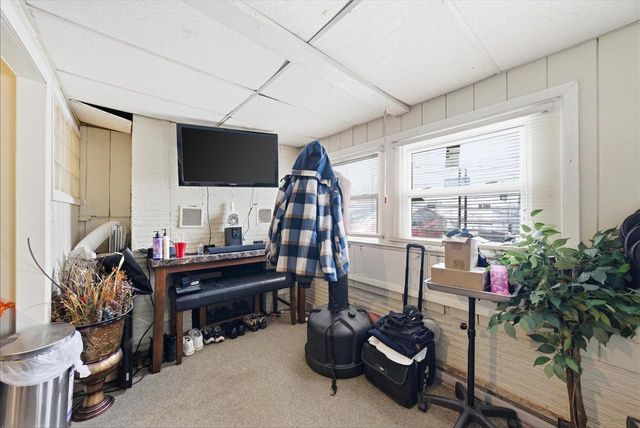 5817 N Teutonia AVENUE, Milwaukee, WI 53209