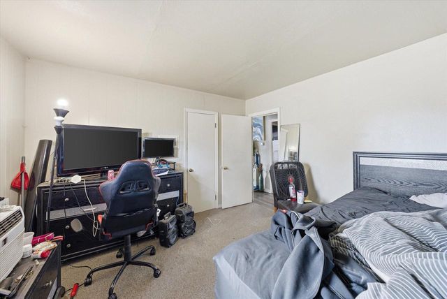 5817 N Teutonia AVENUE, Milwaukee, WI 53209