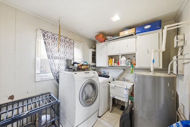 5817 N Teutonia AVENUE, Milwaukee, WI 53209