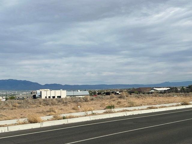 1504 Wellspring Avenue SE, Rio Rancho, NM 87124