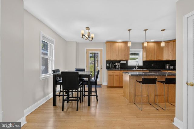 816 NAYLORS RUN RD, Havertown, PA 19083