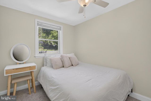 816 NAYLORS RUN RD, Havertown, PA 19083