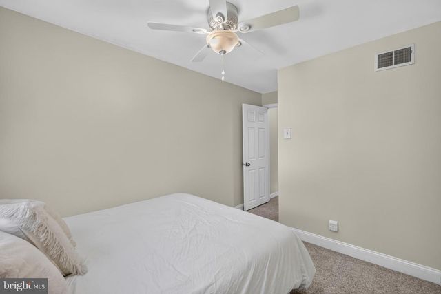 816 NAYLORS RUN RD, Havertown, PA 19083