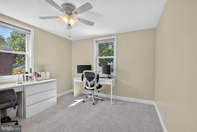816 NAYLORS RUN RD, Havertown, PA 19083