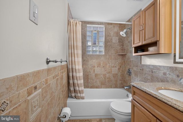 816 NAYLORS RUN RD, Havertown, PA 19083