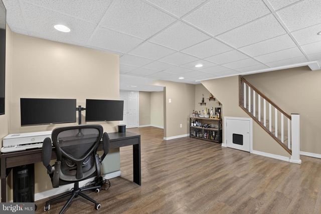 816 NAYLORS RUN RD, Havertown, PA 19083
