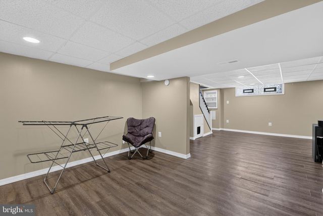 816 NAYLORS RUN RD, Havertown, PA 19083