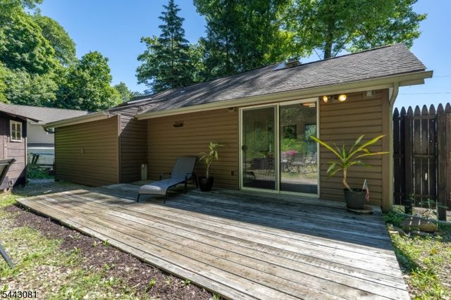 2217 Lakeside Drive West, Vernon Twp., NJ 07422