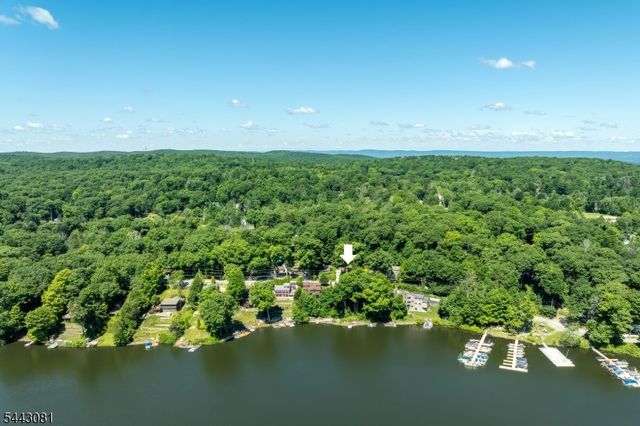 2217 Lakeside Drive West, Vernon Twp., NJ 07422