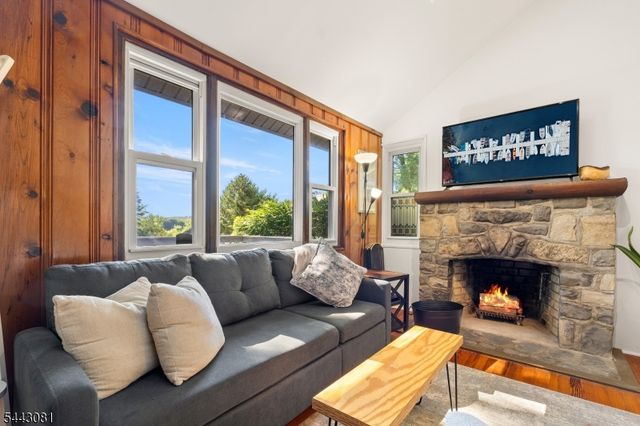 2217 Lakeside Drive West, Vernon Twp., NJ 07422