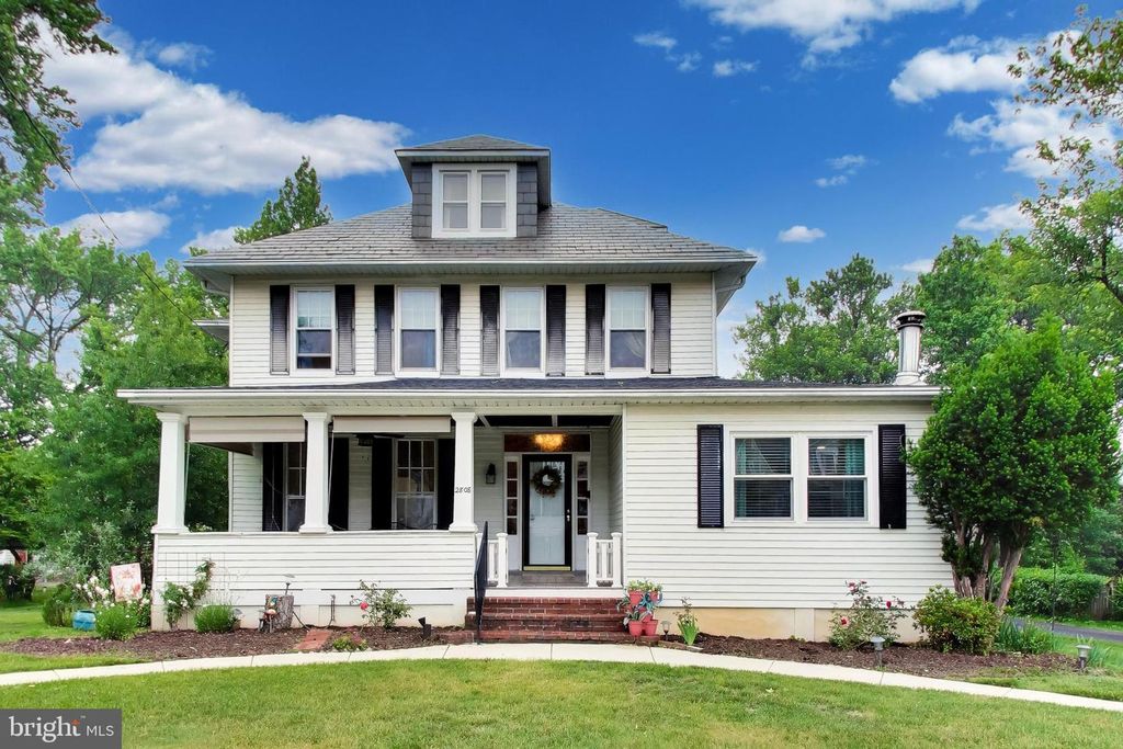 Image 1 of property listing at 2808 BERWICK AVE, Baltimore, MD 21234