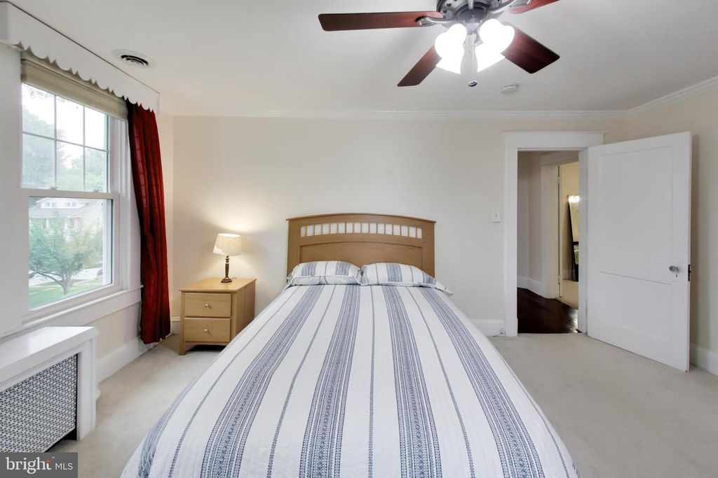 Image 32 of property listing at 2808 BERWICK AVE, Baltimore, MD 21234