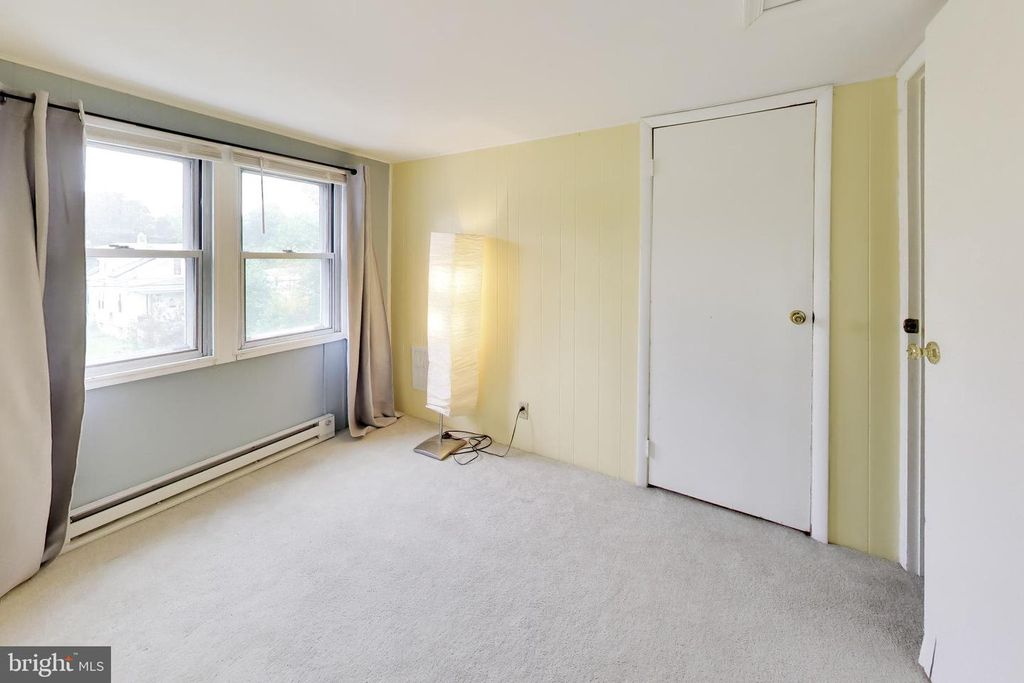 Image 38 of property listing at 2808 BERWICK AVE, Baltimore, MD 21234