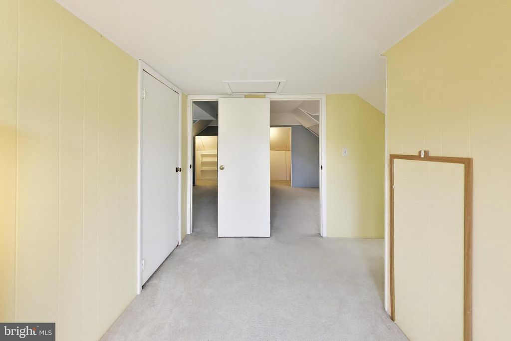 Image 39 of property listing at 2808 BERWICK AVE, Baltimore, MD 21234