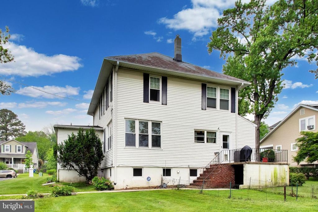 Image 47 of property listing at 2808 BERWICK AVE, Baltimore, MD 21234