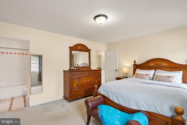 514 W NETTLE TREE RD, Sterling, VA 20164