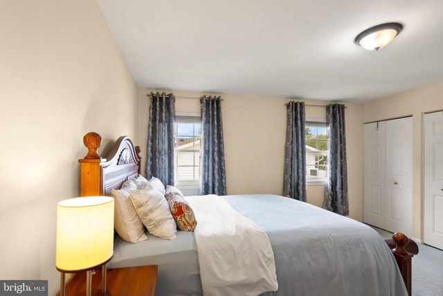 514 W NETTLE TREE RD, Sterling, VA 20164