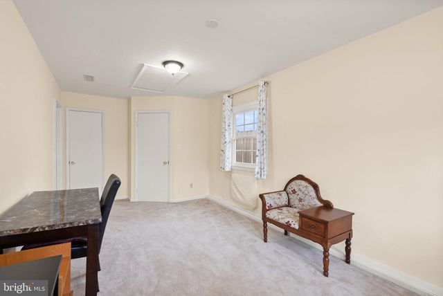 514 W NETTLE TREE RD, Sterling, VA 20164