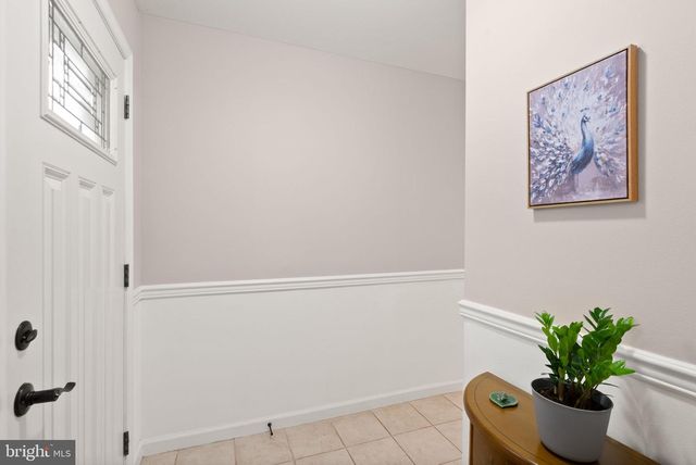 514 W NETTLE TREE RD, Sterling, VA 20164