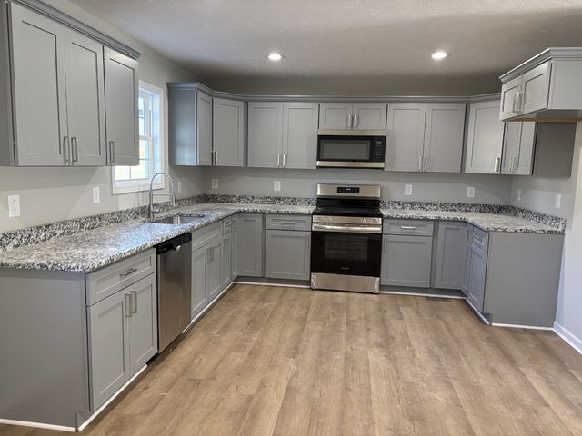 2260 Collier Road, Cornersville, TN 37047