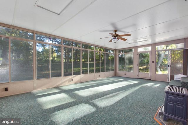 105 SPRINGWOOD DR, Fredericksburg, VA 22401