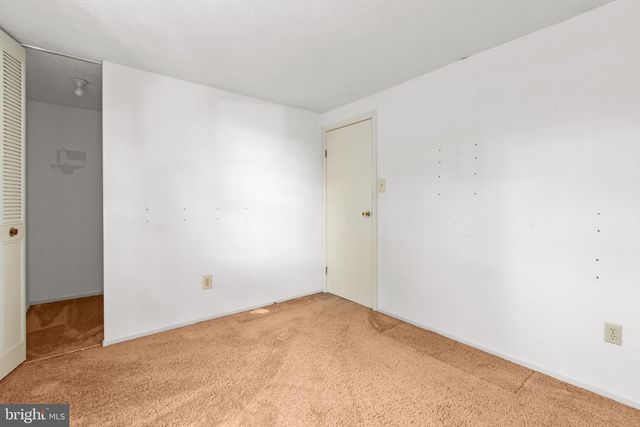 105 SPRINGWOOD DR, Fredericksburg, VA 22401