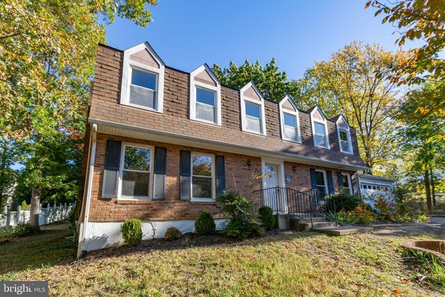 105 SPRINGWOOD DR, Fredericksburg, VA 22401