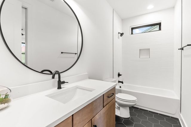 1205B 14th Ave, S, Nashville, TN 37212