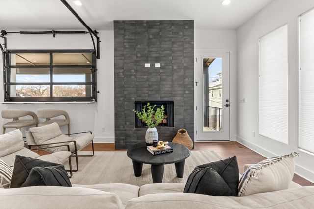 1205B 14th Ave, S, Nashville, TN 37212