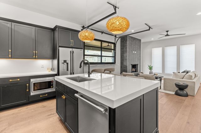 1205B 14th Ave, S, Nashville, TN 37212