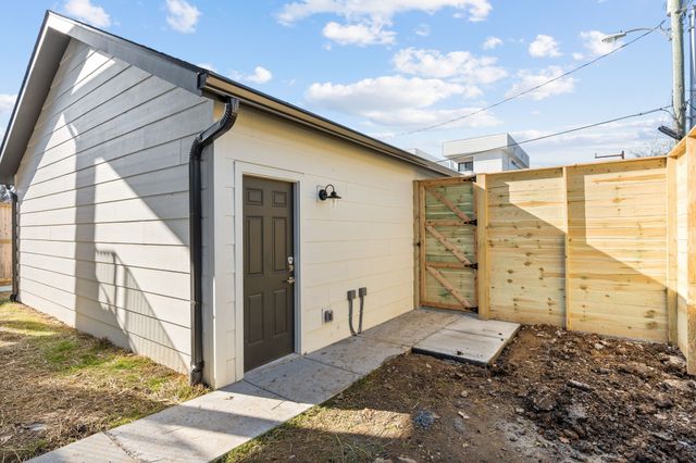 1205B 14th Ave, S, Nashville, TN 37212