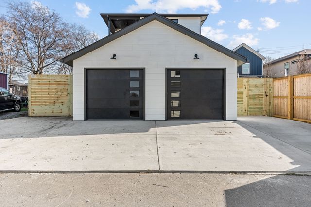 1205B 14th Ave, S, Nashville, TN 37212