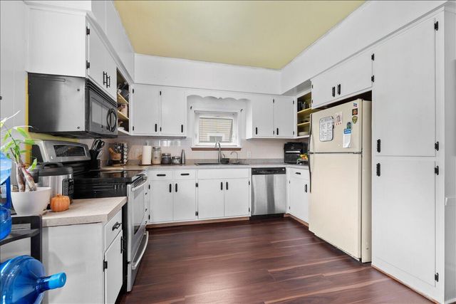 25 Edna STREET, Plymouth, WI 53073