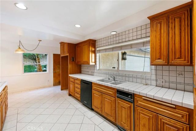 22046 Parthenia Street, West Hills, CA 91304