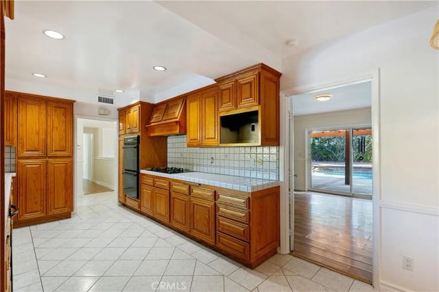 22046 Parthenia Street, West Hills, CA 91304