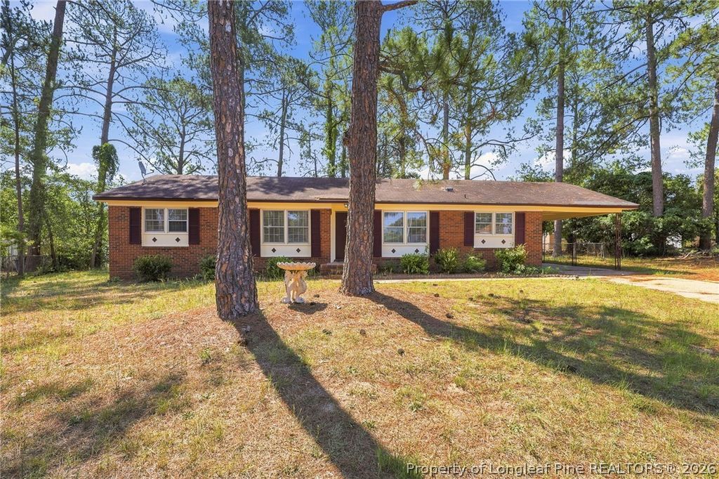 5805 Cold Harbor Court, Fayetteville, NC 28304 — exterior