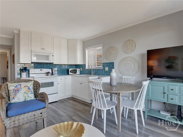 1217 Bay Street 208B, Tybee Island, GA 31328
