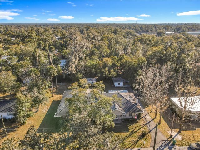 730 W UNIVERSITY AVENUE, Deland, FL 32720